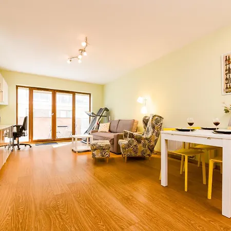 Nadodrze - Balcony, Parking, Workspace - By Rentujemy Apartment
